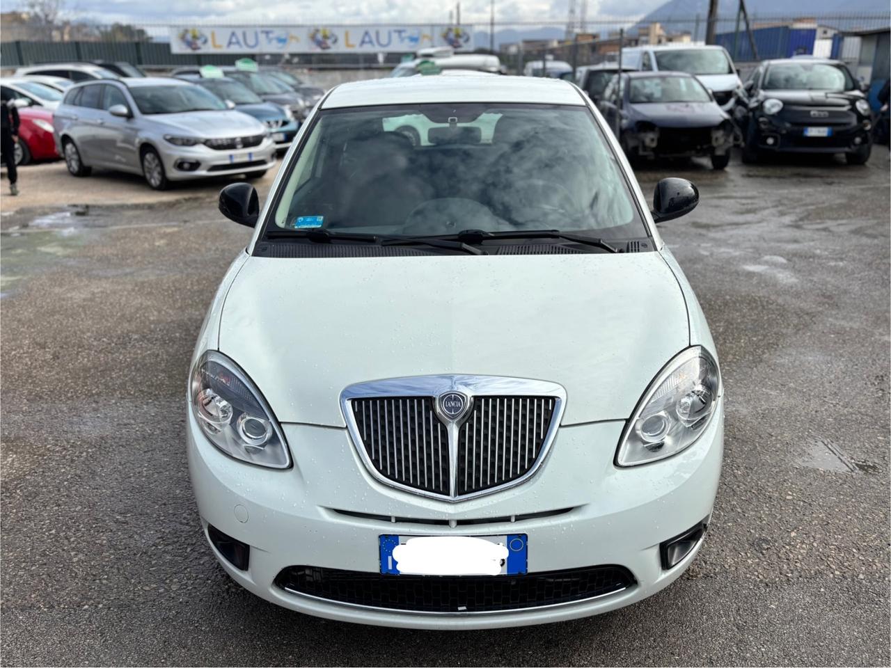 Lancia Ypsilon 1.3 MJT 75 CV