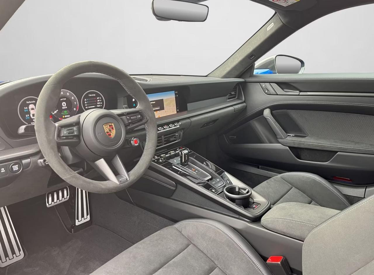 Porsche 911 Coupe 3.6 Carrera GTS Hybrid