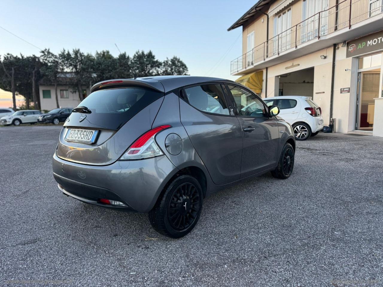 LANCIA Ypsilon 1.2 69 CV 5p. S&S ELEFANTINO BLU