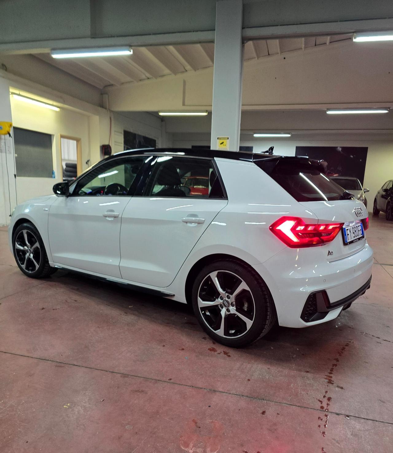 Audi A1 S line edition B-Color