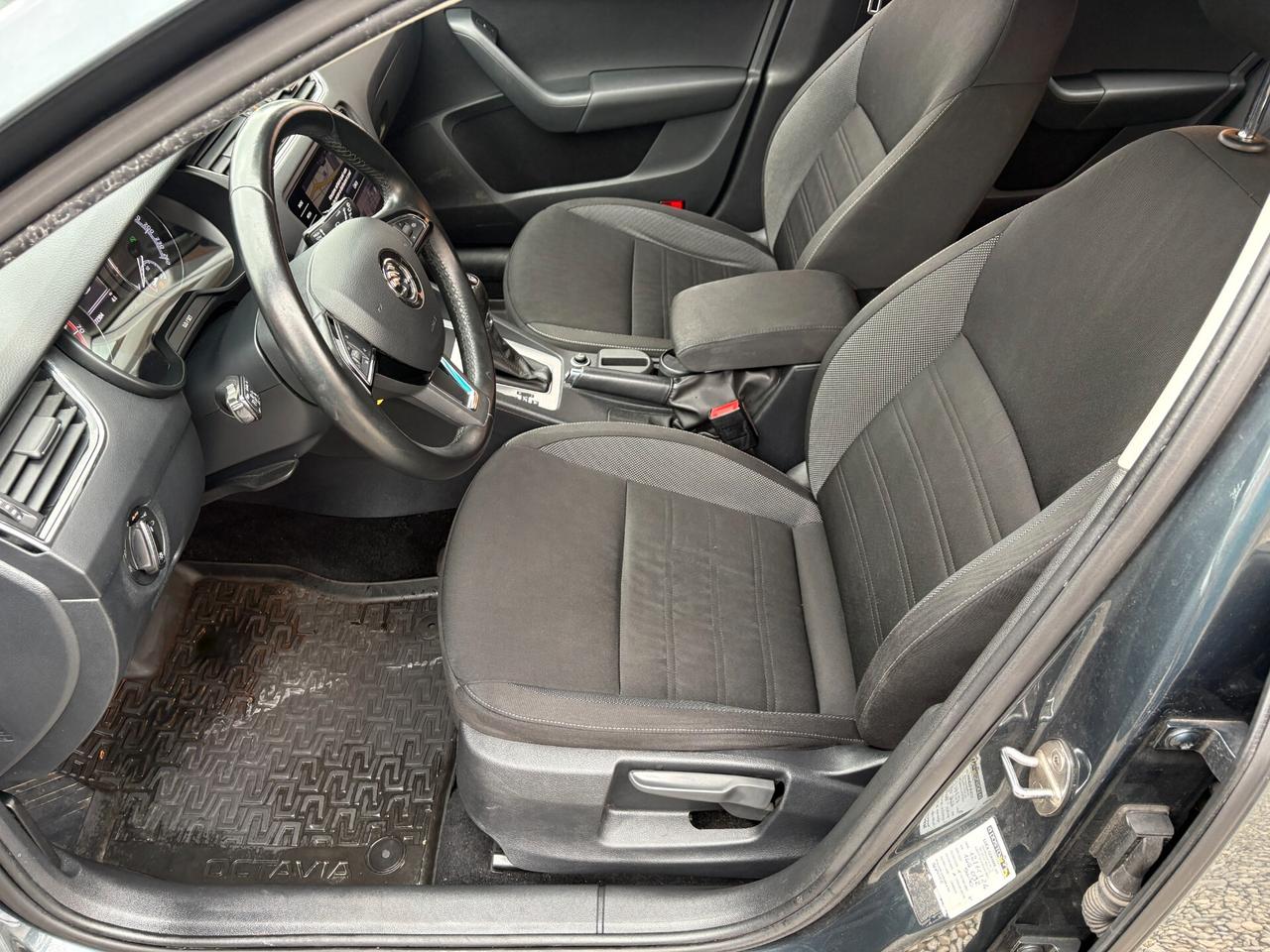 Skoda Octavia 1.4 G-Tec DSG -Unico proprietario