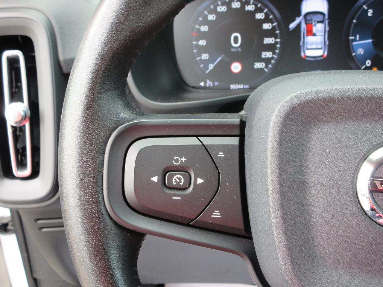 Volvo XC40 2.0 d3 Business AWD Geartronic