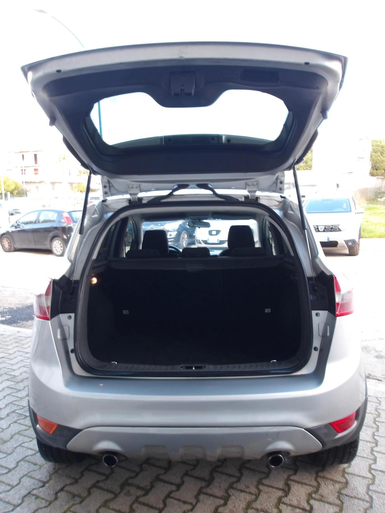 FORD KUGA 2.0 tdci + 2wd 136cv dpf