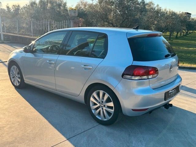 Volkswagen Golf 1.6 TDI DPF DSG 5p. Highline