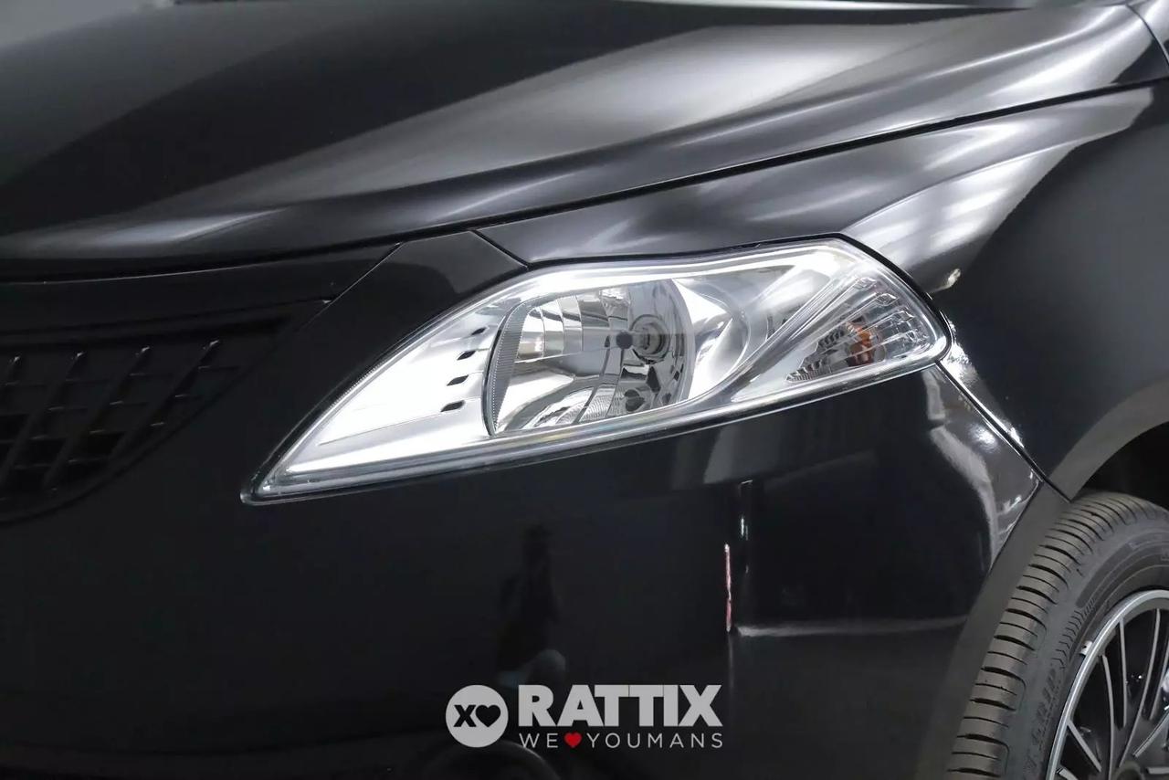 Lancia Ypsilon 1.0 Firefly Hybrid 70CV Silver 5p.ti