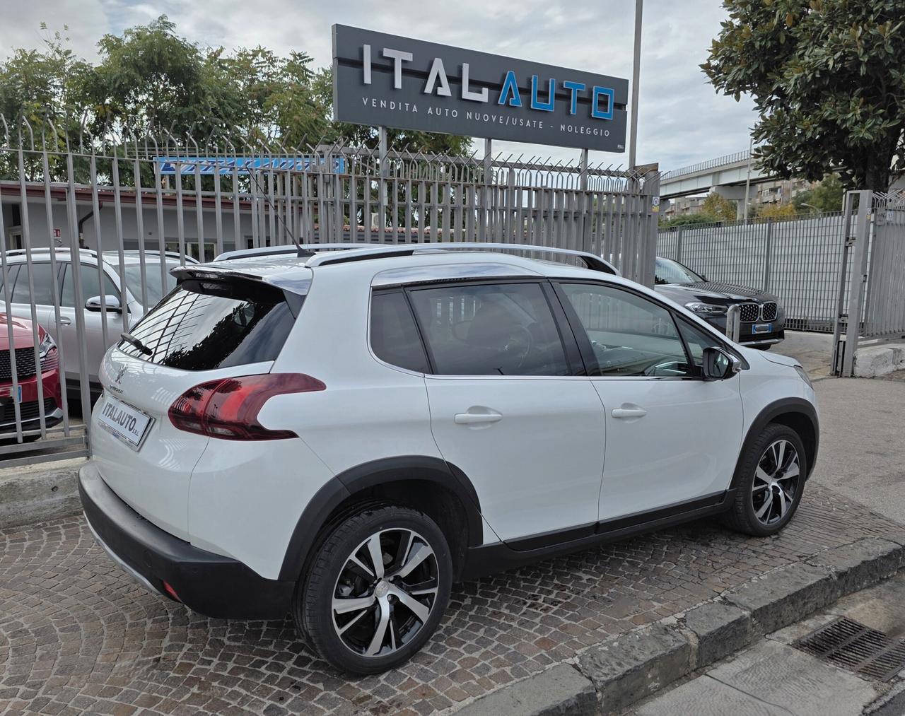 Peugeot 2008 BlueHDi 100 S&S Allure