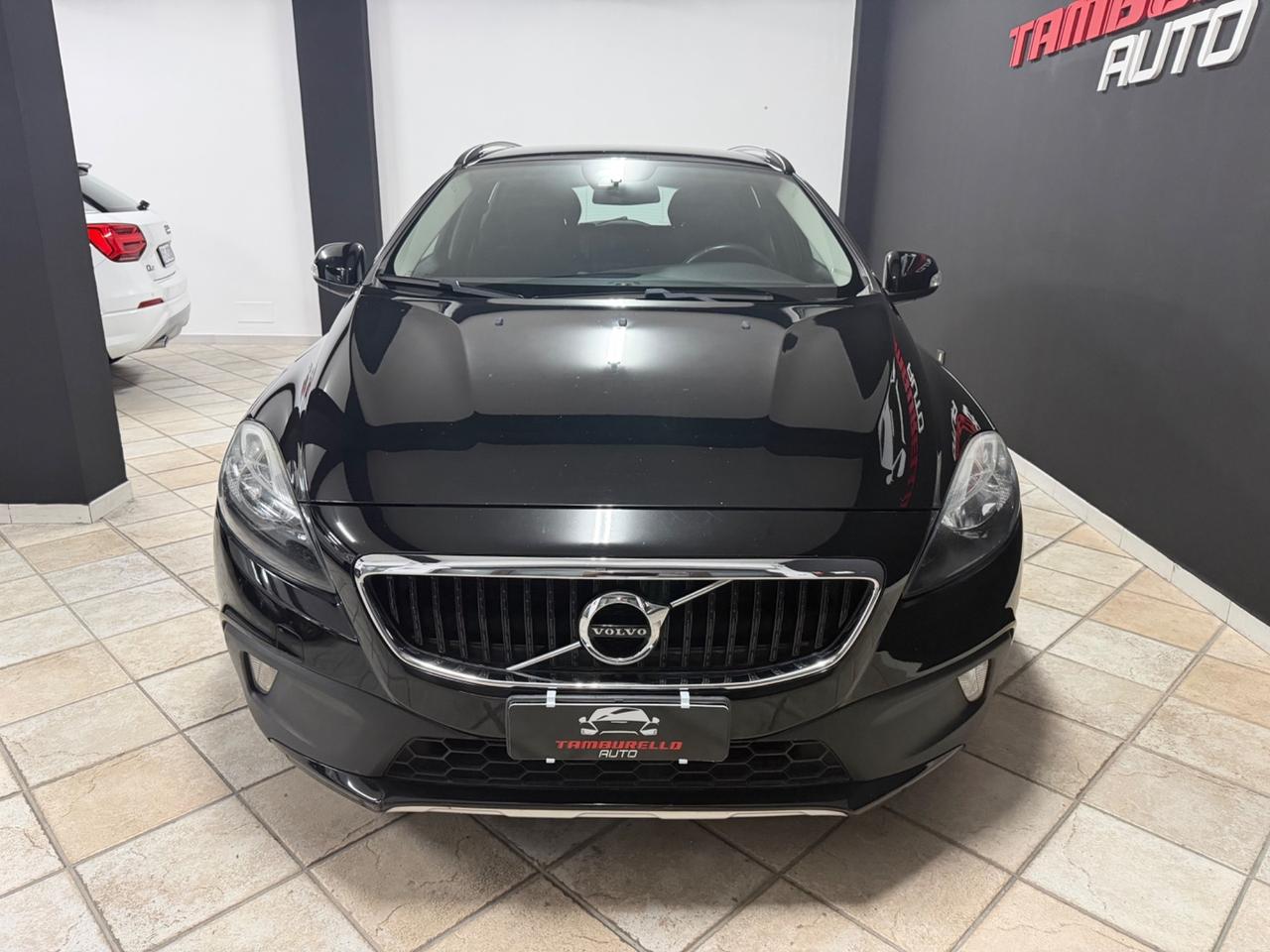 VOLVO V40 2.0 D2 (120) Cross Country Kinetic 2017