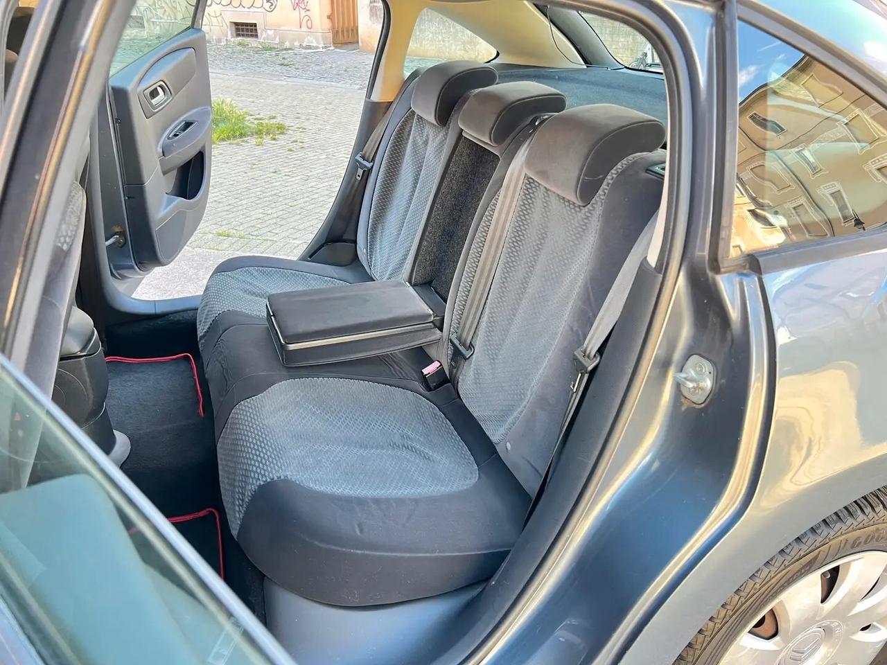 Citroen C4 5 Porte 1.6 16v 110cv Elegance