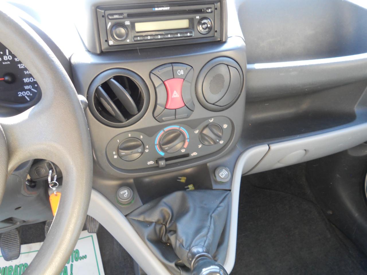 Fiat Doblo Doblò 1.6 16V Natural Power Active