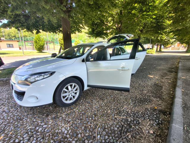 RENAULT Megane Mégane 1.6 16V SporTour Attractive