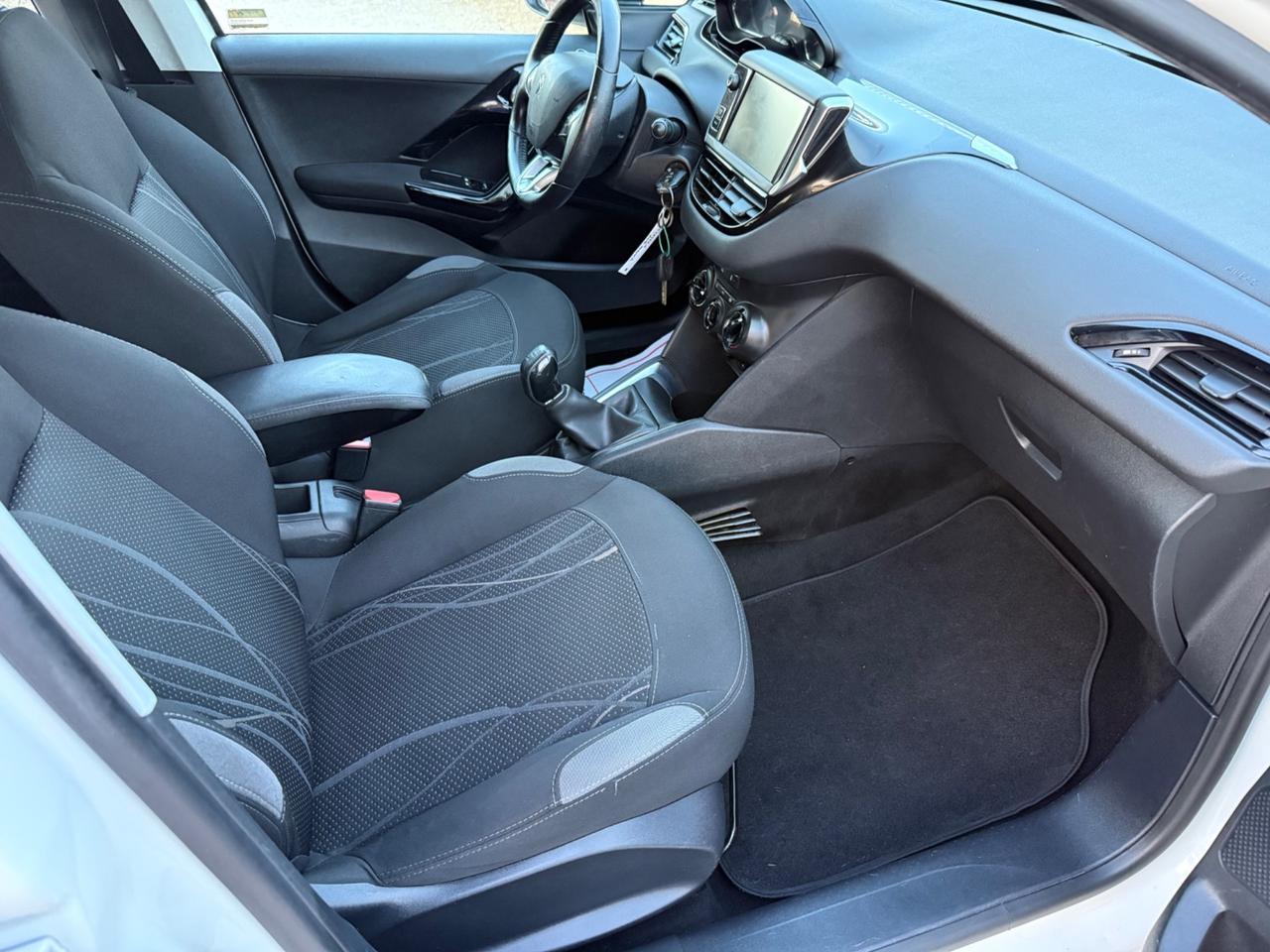 Peugeot 208 1.4 HDi 68 CV 5 porte Active