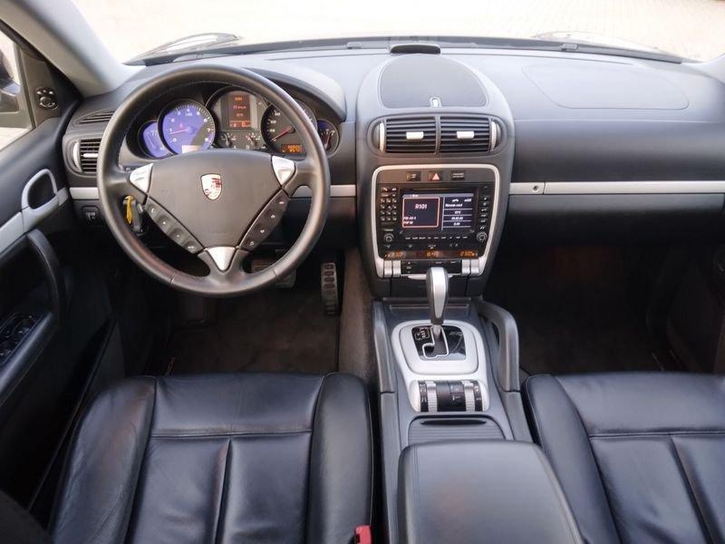Porsche Cayenne Cayenne 3.2 V6 cat