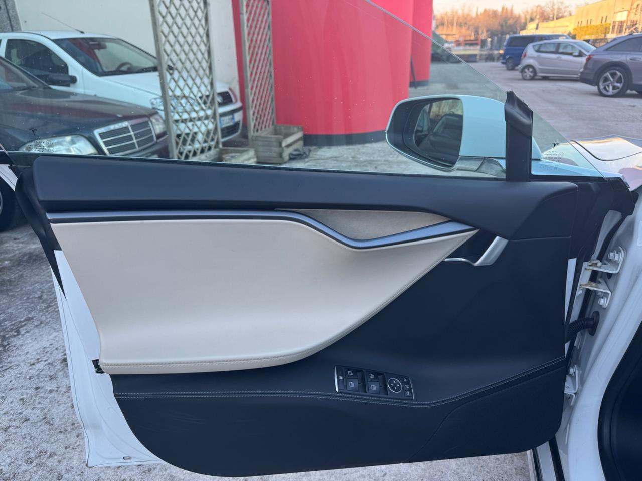 Tesla Model S 100kWh Long Range Dual Motor AWD