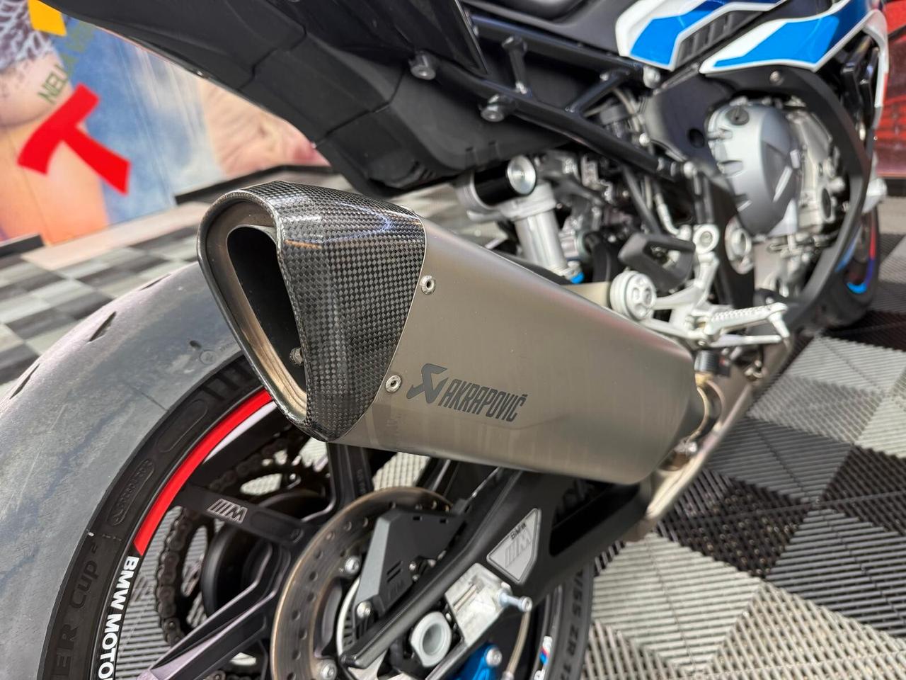 Bmw M 1000 RR (31594)