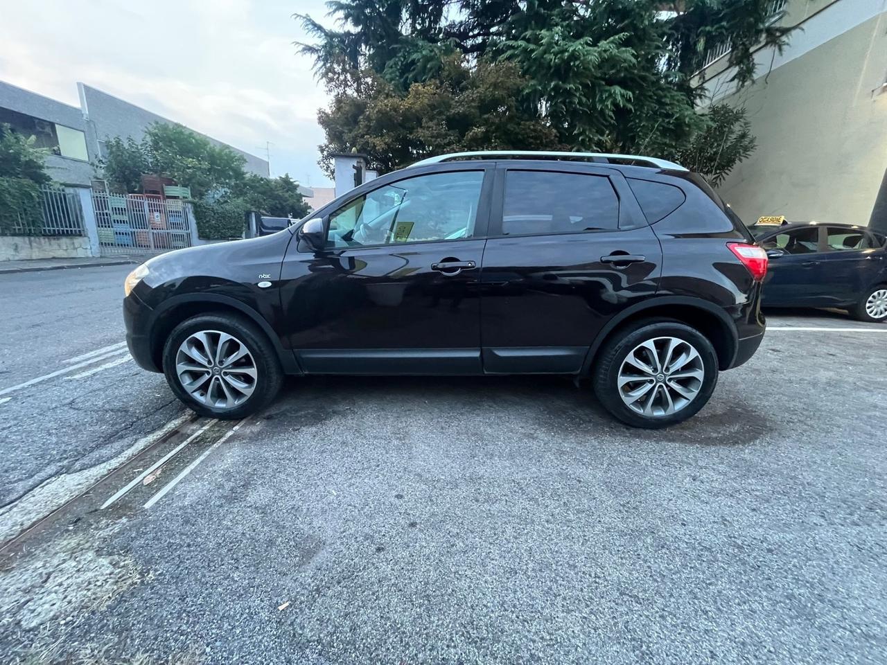 Nissan Qashqai 2.0 dCi DPF n-tec