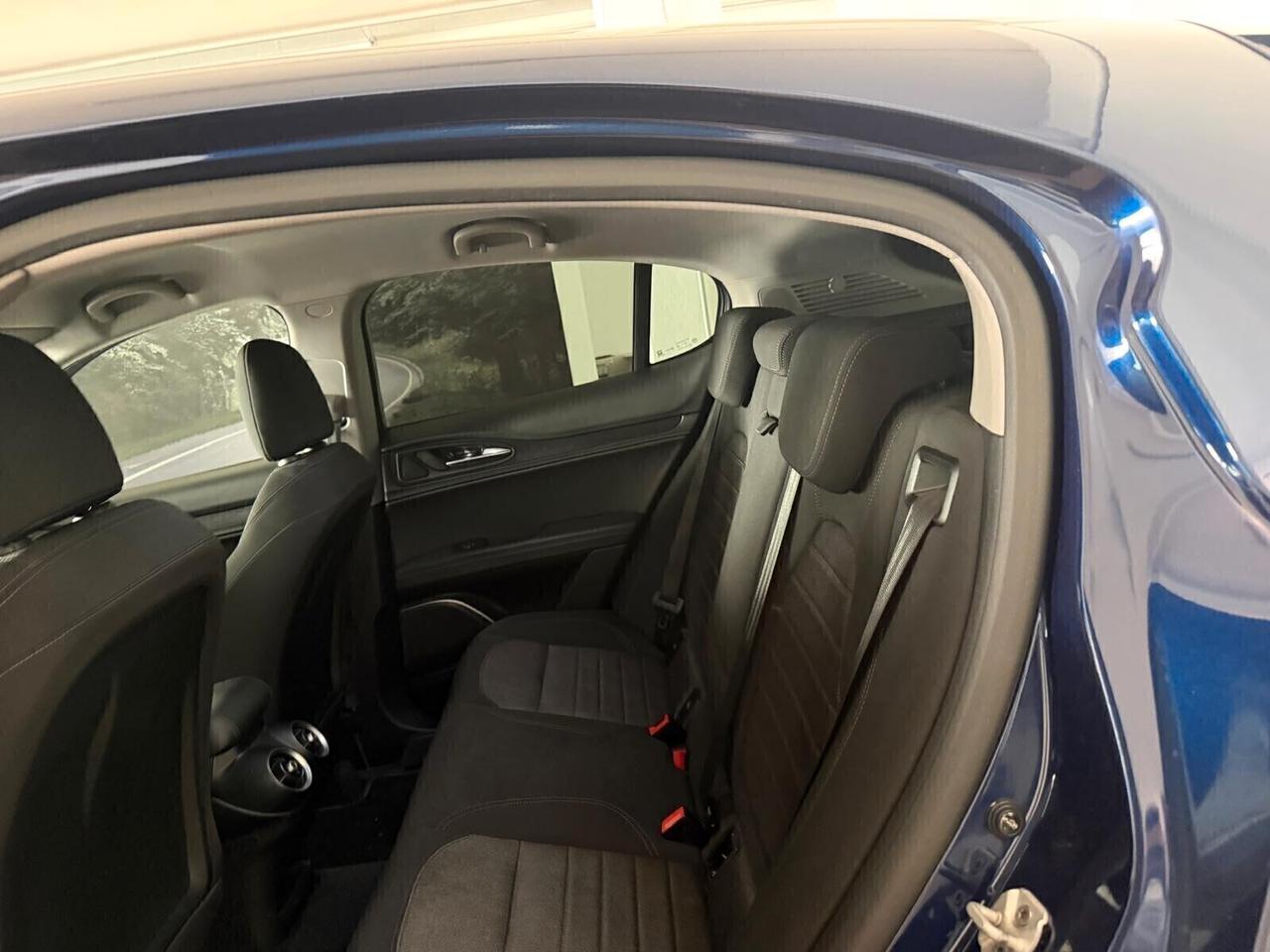 Alfa Romeo Stelvio 2.2 Turbodiesel 210 CV AT8 Q4 Executive