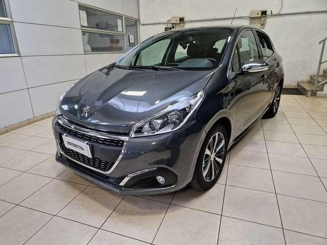 Peugeot 208 PureTech 82 5 porte Allure