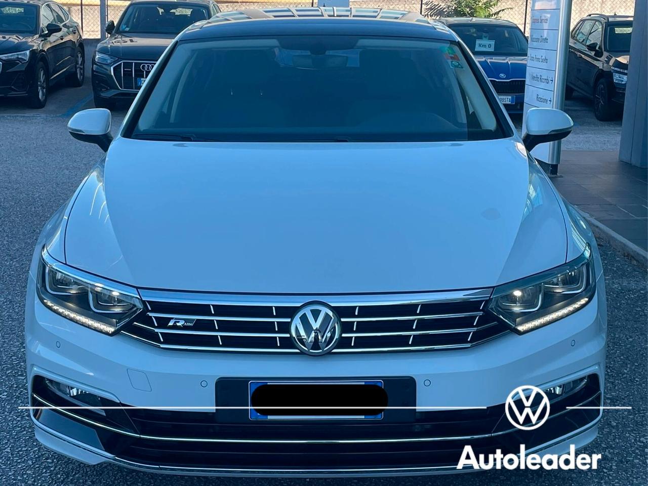 Volkswagen Passat 2.0 TDI 150 CV SCR DSG R-Line Executive