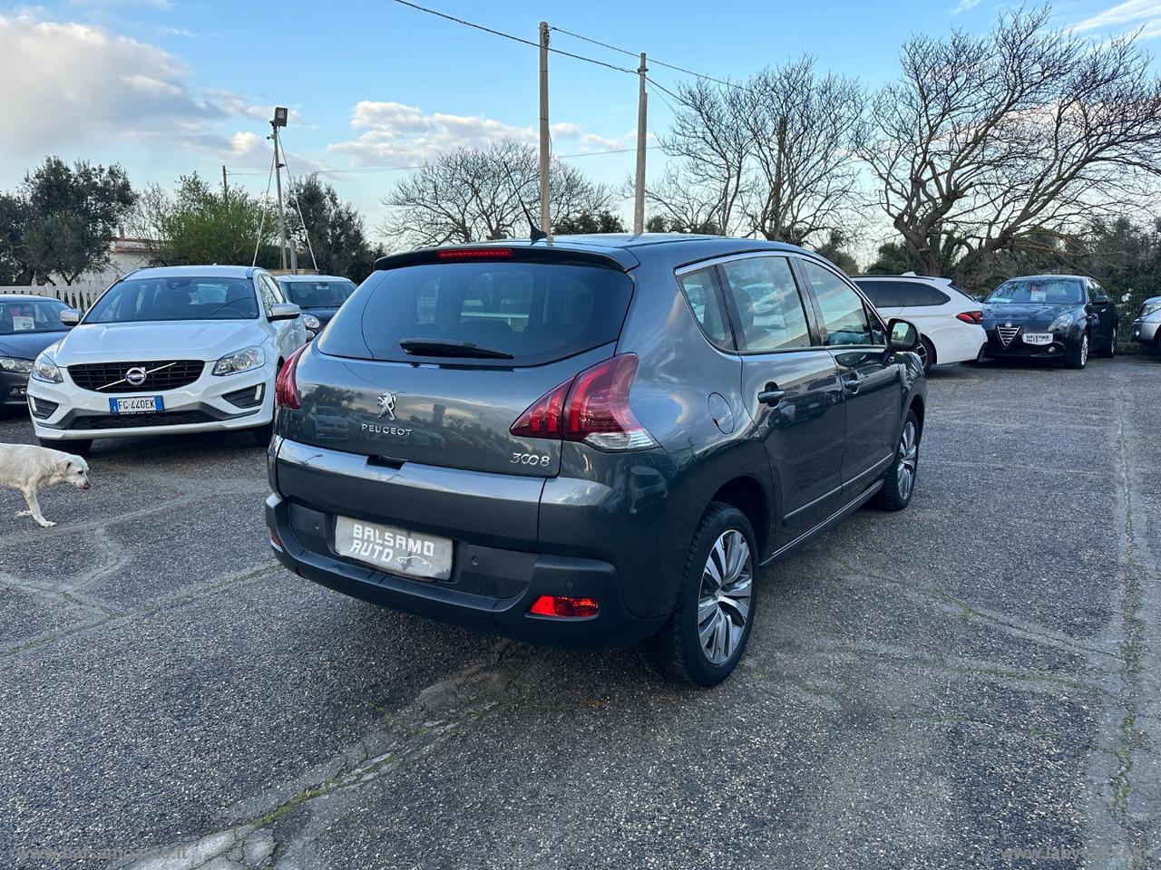 PEUGEOT 3008 1.6 HDi 115 CV Allure