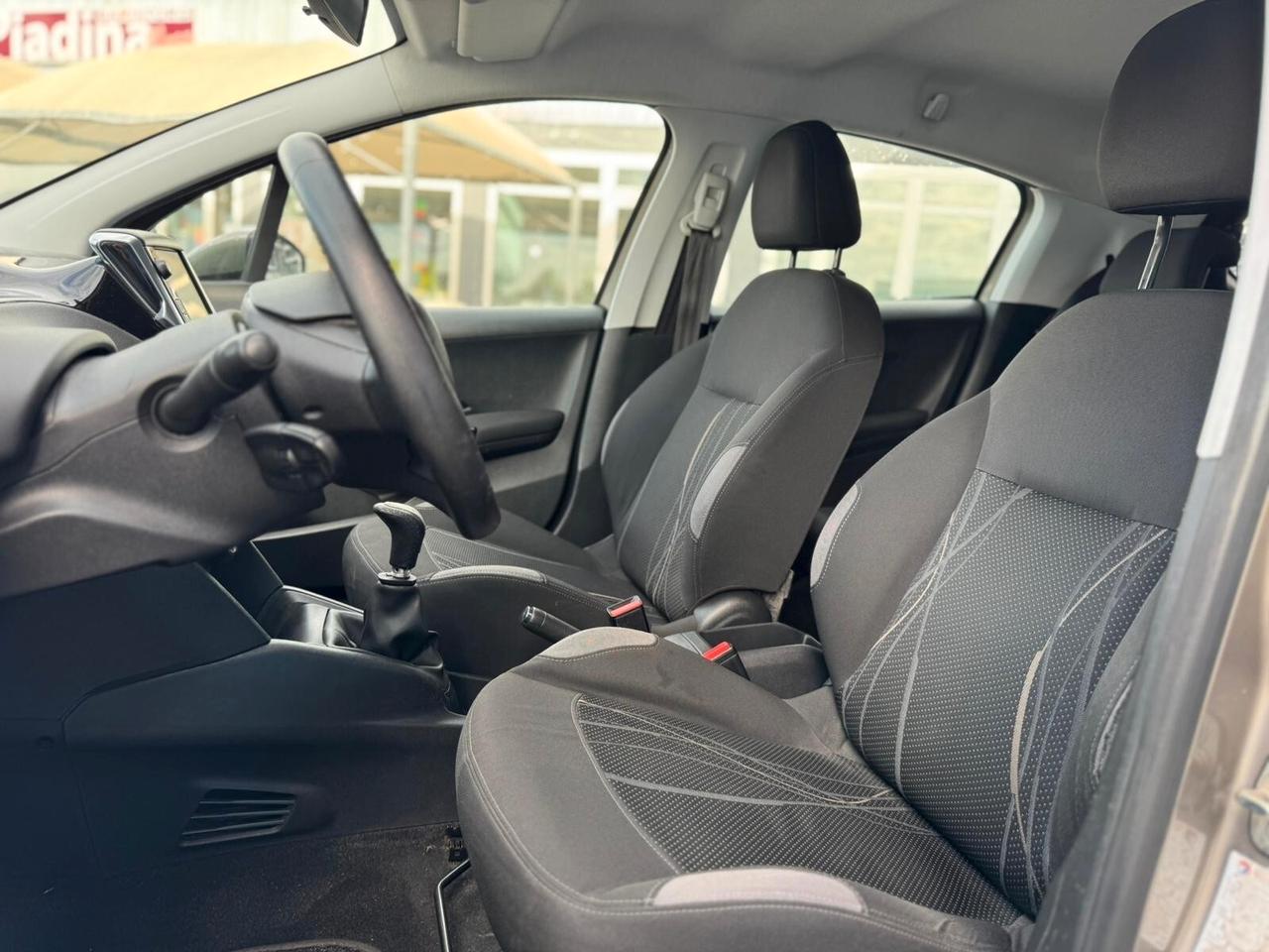 Peugeot 208 1.2 VTi 82 CV 5 porte Allure