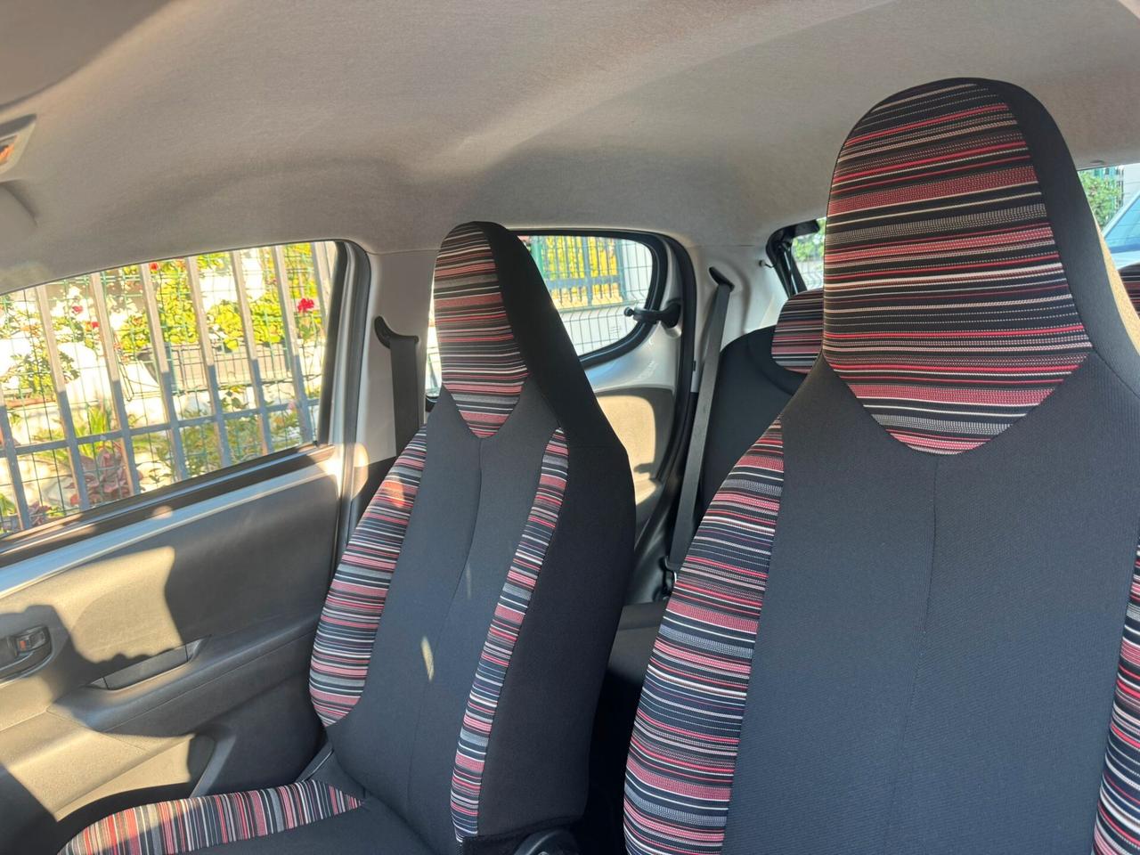 Citroen C1 VTi 72 ETG 5 porte Shine