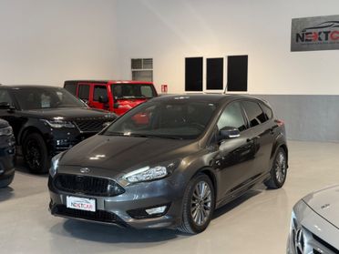 Ford Focus 1.0 EcoBoost 125 CV Start&Stop ST Line Business