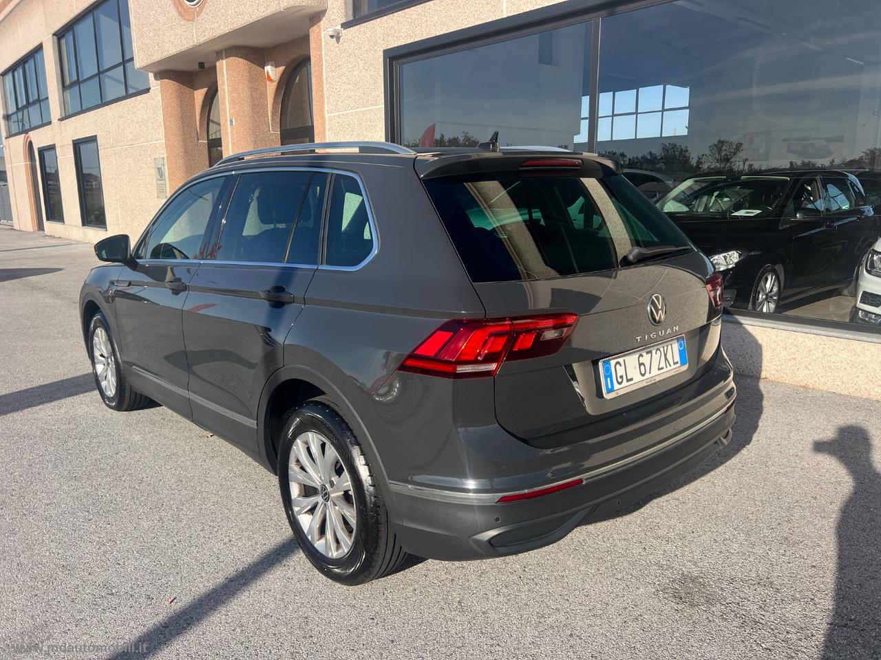 VOLKSWAGEN Tiguan 2.0 TDI 150CV SCR DSG Life IVA ESPOSTA