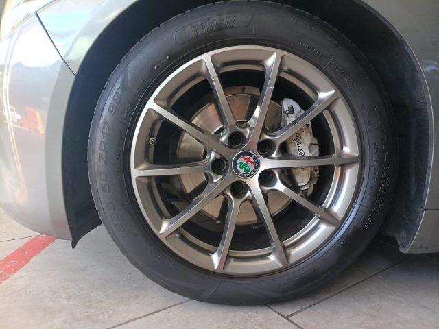 ALFA ROMEO Giulia 2.2 Turbodiesel 150 CV AT8 Business