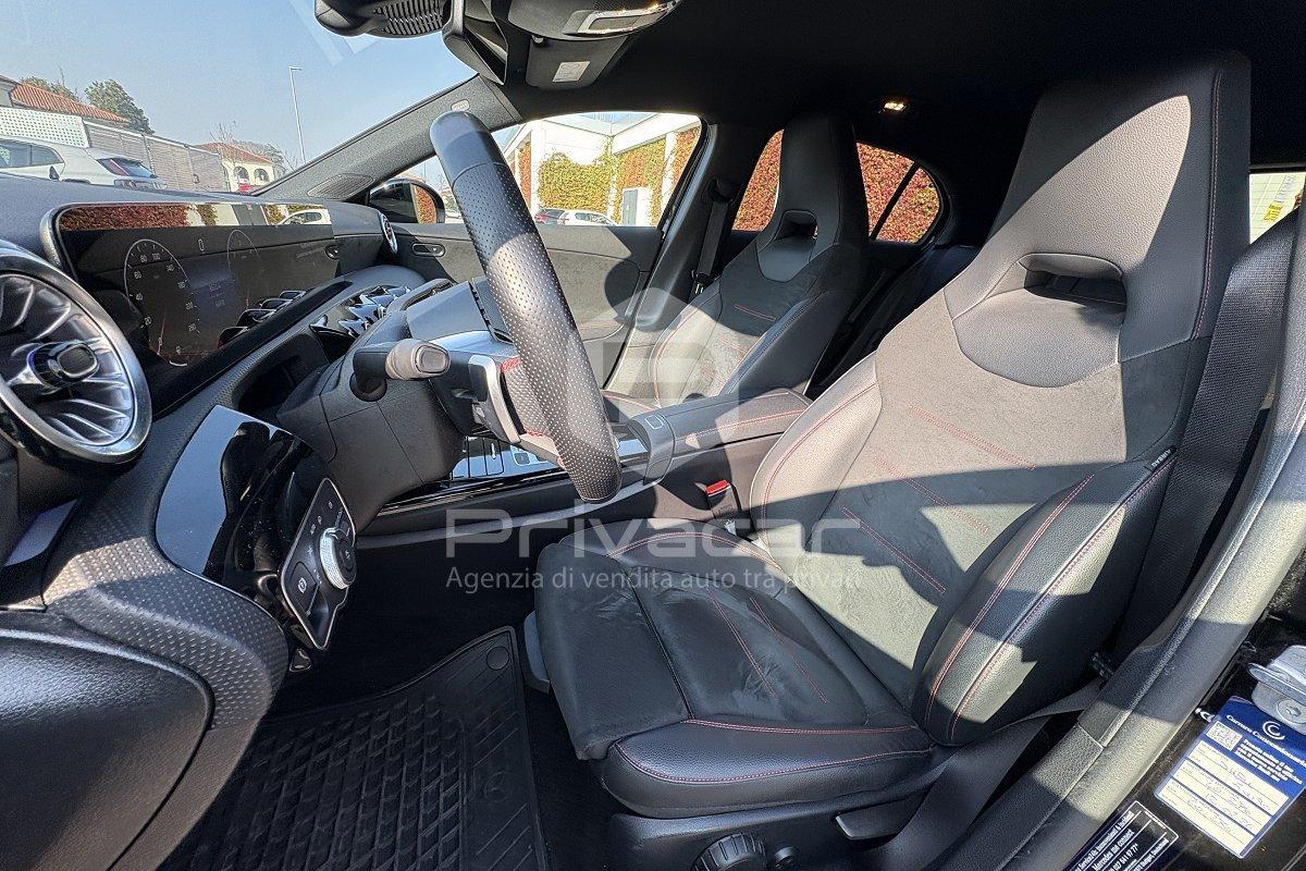 MERCEDES A 180 d Automatic AMG Line Premium