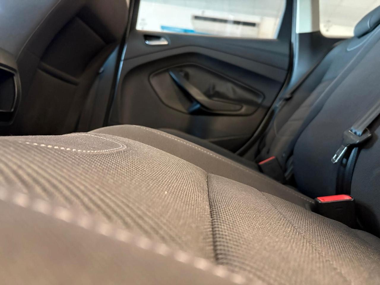 Ford Kuga PLUS 2.0 TDCI 140 CV 2WD 6mt