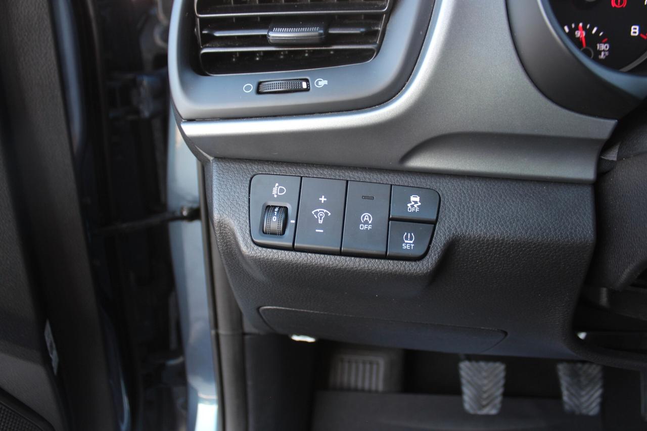 Kia Stonic 1.0 T-GDi 100 CV MHEV MT Urban Special Edition