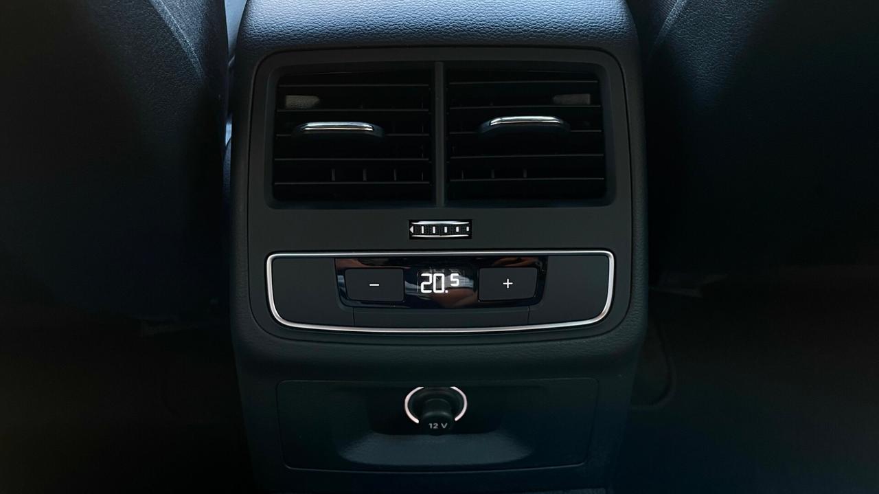 Audi A4 Avant 35 TDI/163 CV S tronic Advanced LED COCKPIT