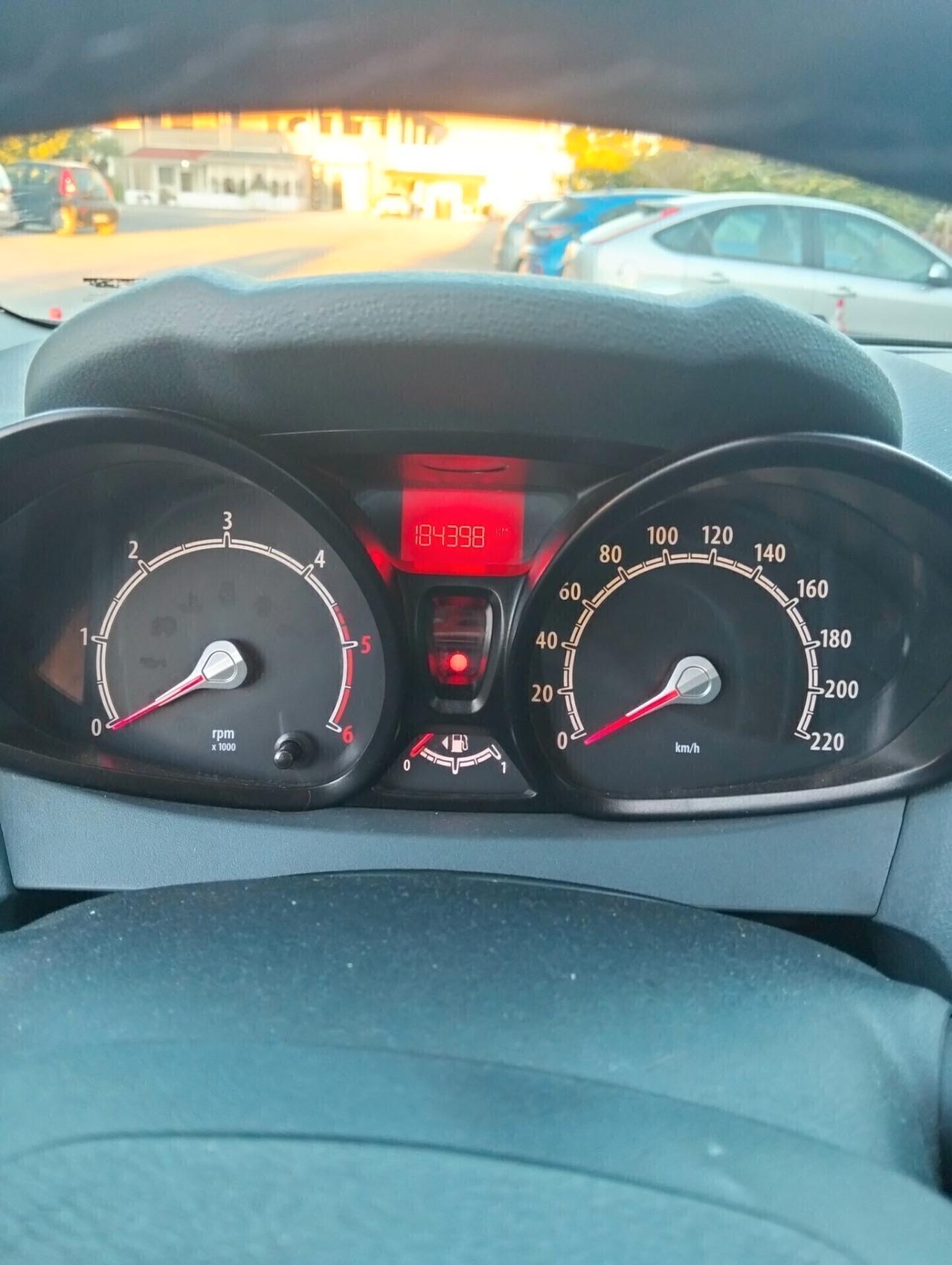 Ford Fiesta 1.4 TDCi 70CV 5 porte Titanium