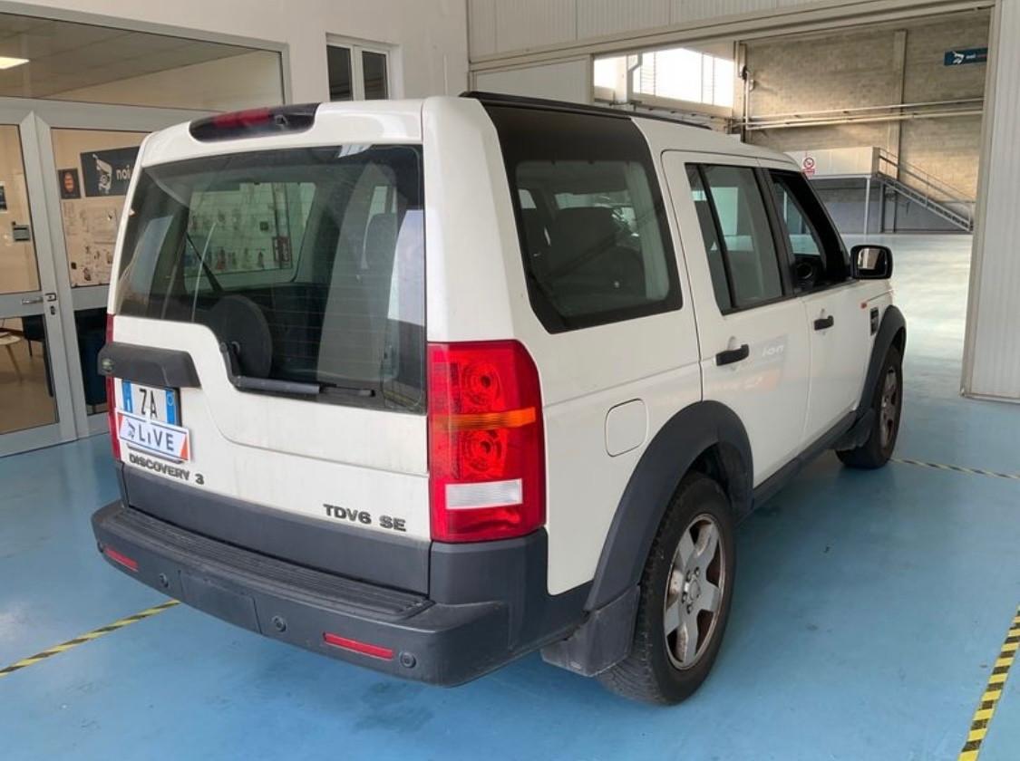 Land Rover Discovery 3 2.7 TDV6 HSE