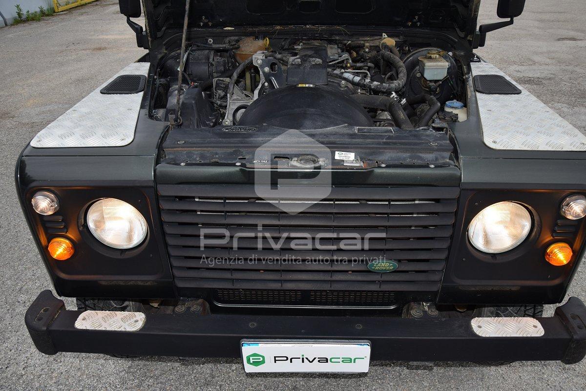 LAND ROVER Defender 90 2.4 TD4 Station Wagon S