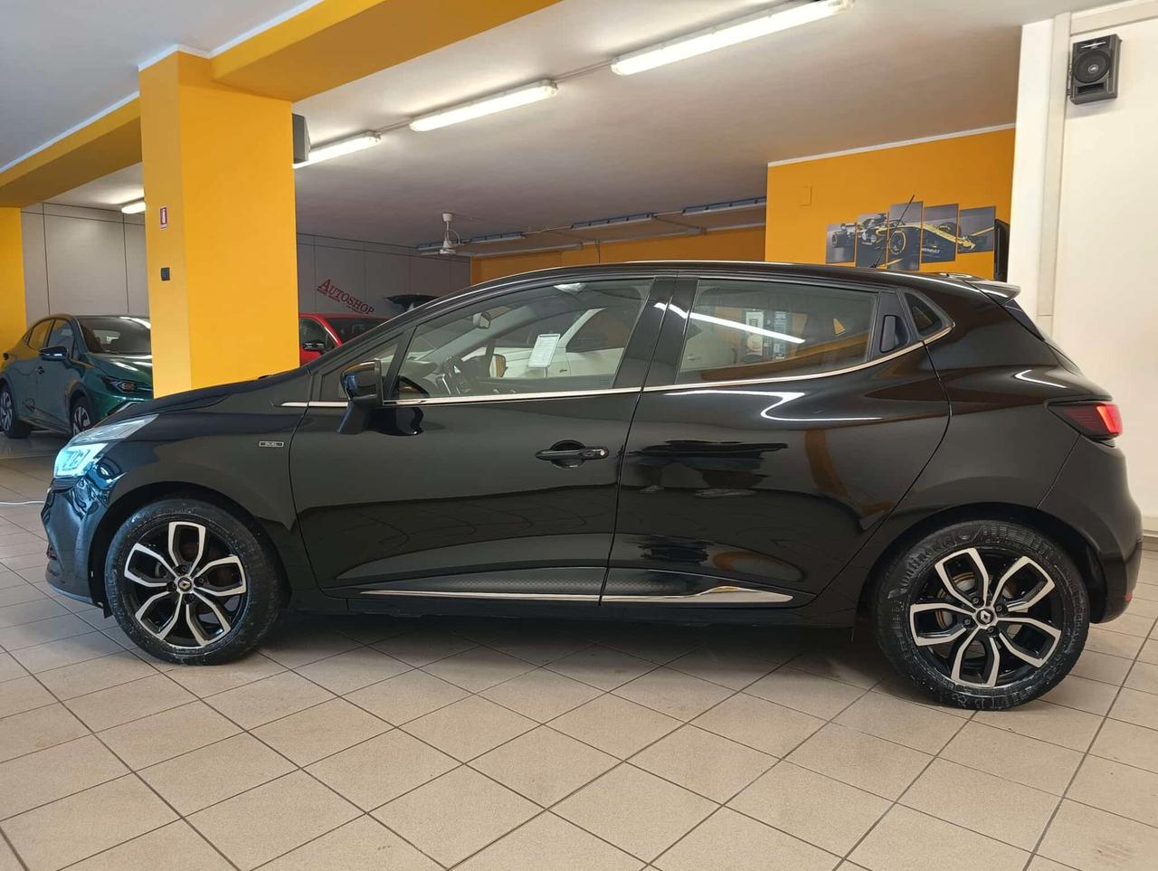 Renault Clio 1.2 75 CV 5 porte Duel2