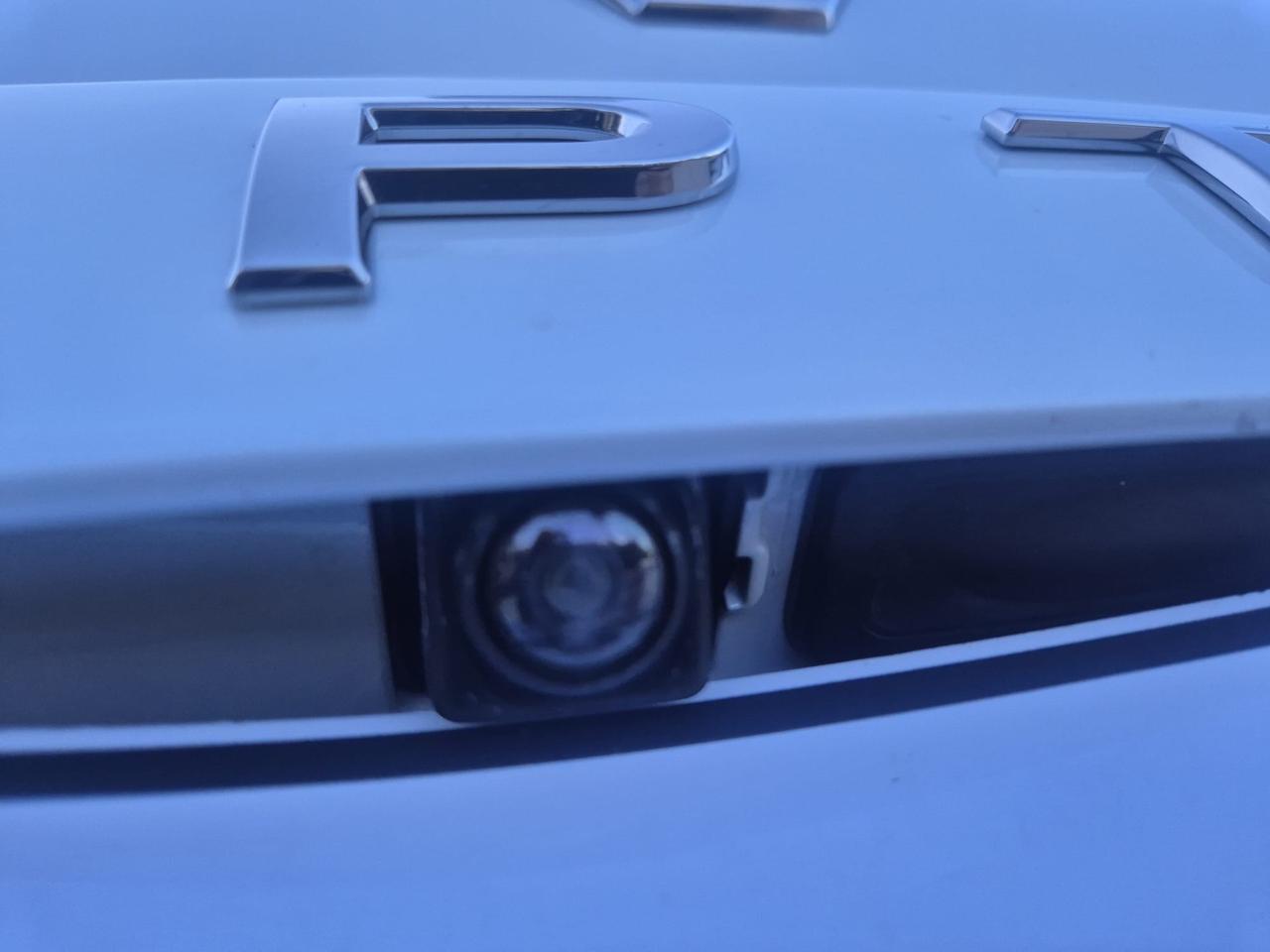 Renault Captur 1.5 dCi 8V 90 CV EDC Initiale Paris