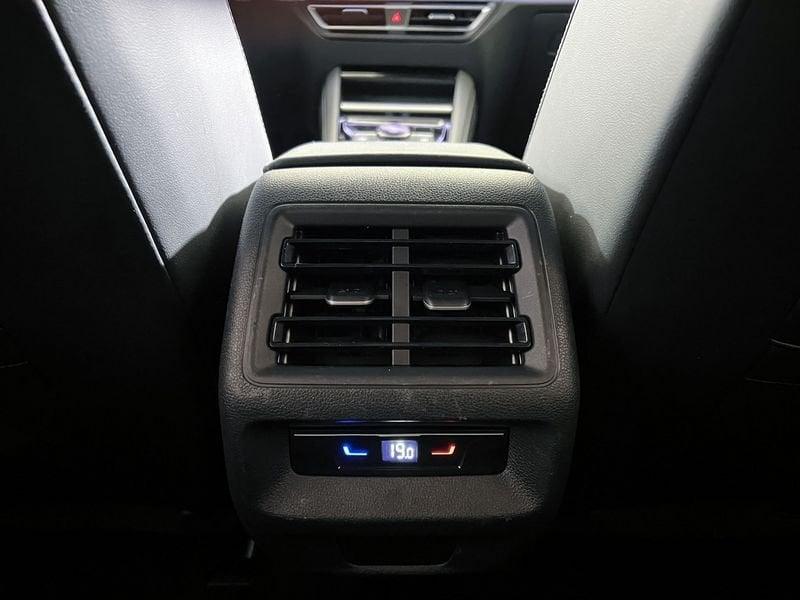 Volkswagen Tiguan Tiguan 1.5 eTSI 150 CV ACT DSG R-Line