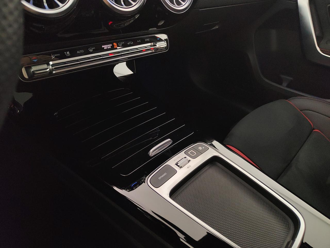 Mercedes-Benz A AMG 35 AMG Line Premium 4matic auto