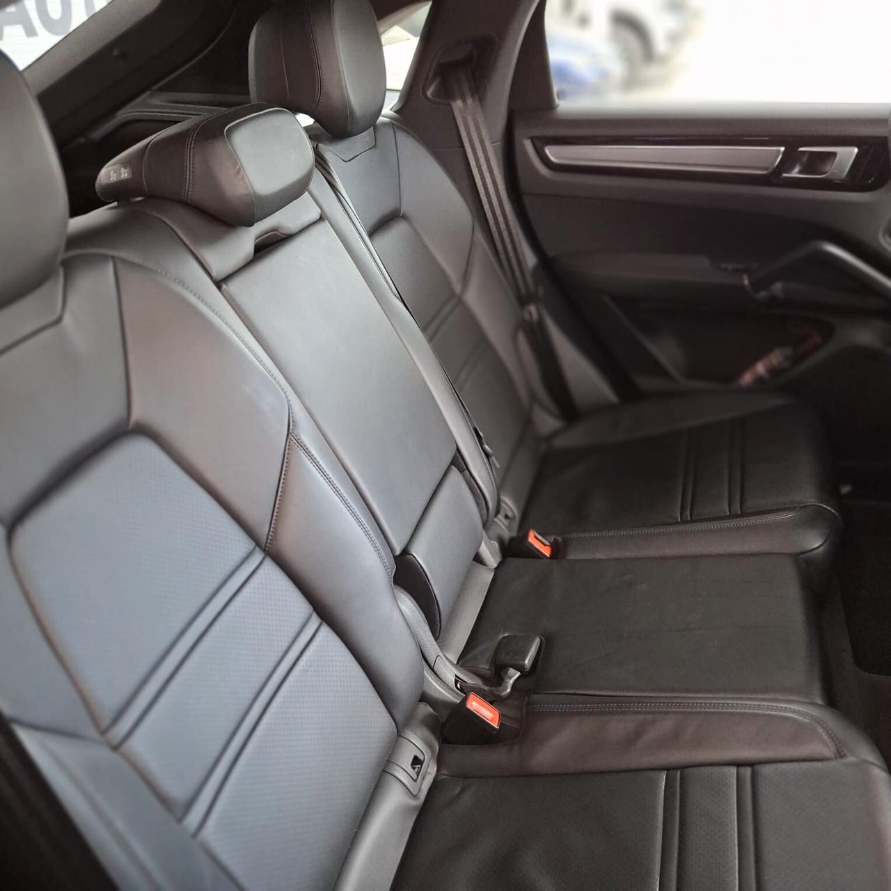 PORSCHE CAYENNE COUPE' 3.0 V6 E-Hybrid