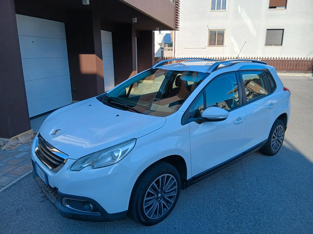 Peugeot 2008 1.4 HDi 68CV Active finanziabile senza anticipo
