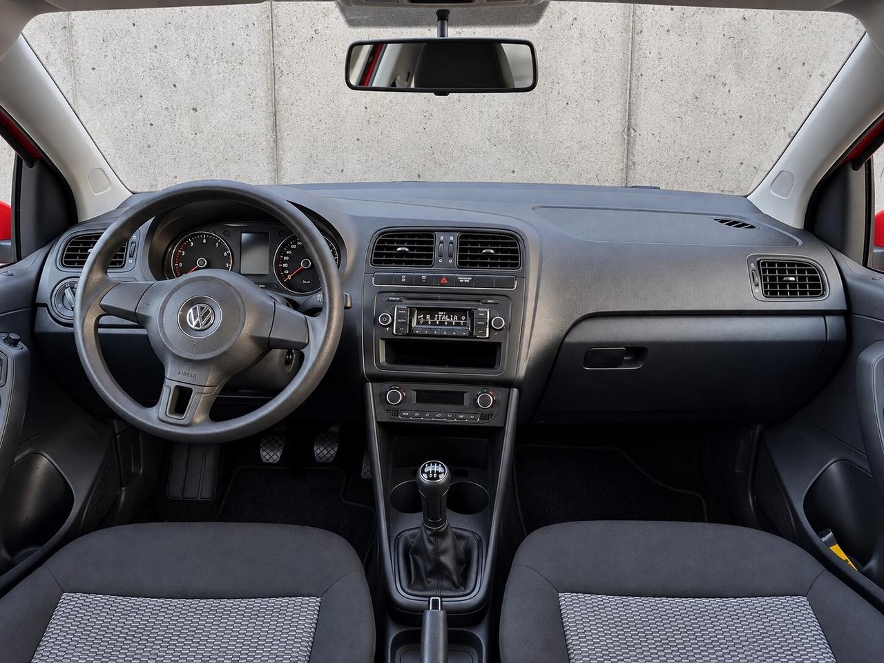 Volkswagen Polo 1.2 anno 2012 cv 70 Neopatentati Garanzia 1 anno