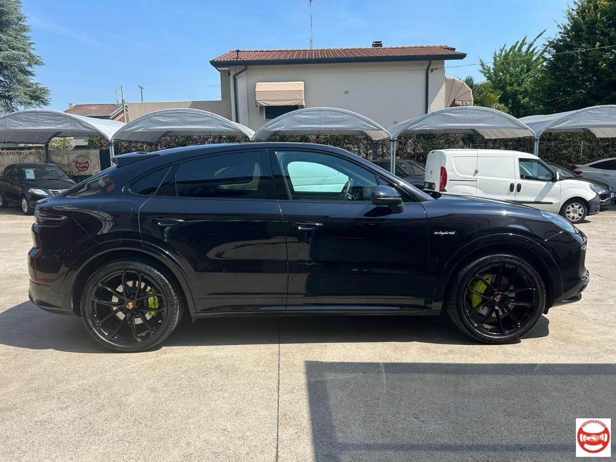 PORSCHE - Cayenne Coupe 3.0 e-hybrid tiptronic