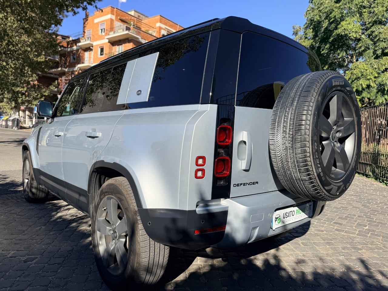 Land Rover Defender 110 3.0d Hybrid 7 POSTI