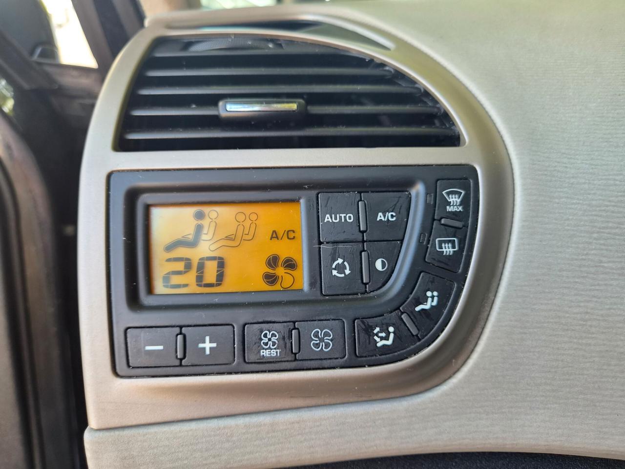 Citroen C4 Picasso 1.6 HDi 110 FAP Elegance