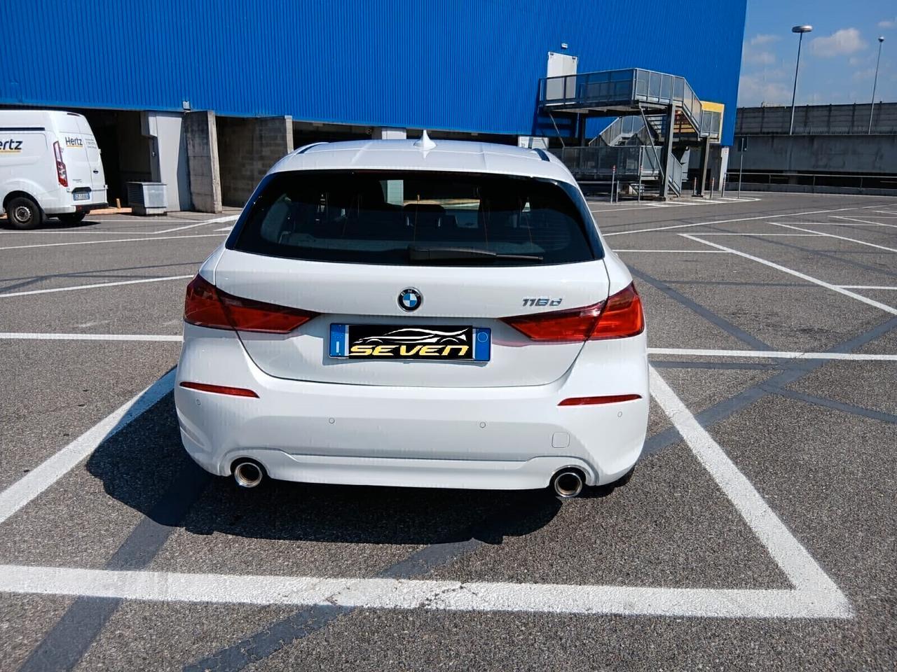 Bmw 118 118d 5p. Business Advantage