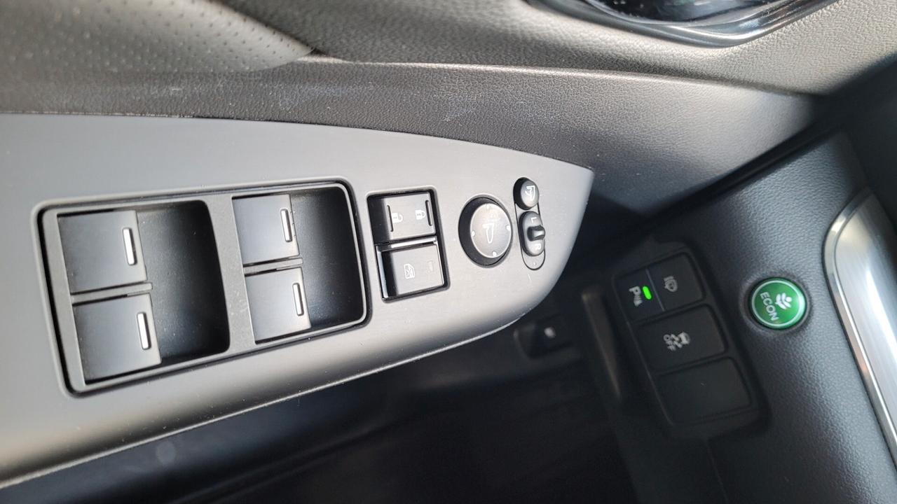 Honda CR-V 1.6 i-DTEC Lifestyle Navi ADAS 2WD