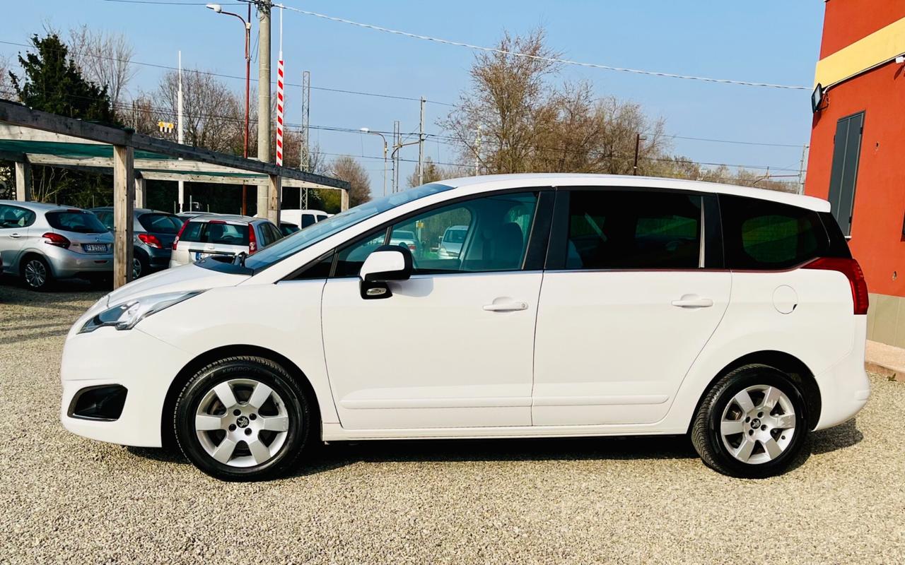 Peugeot 5008 BlueHDi 120 S&S Allure