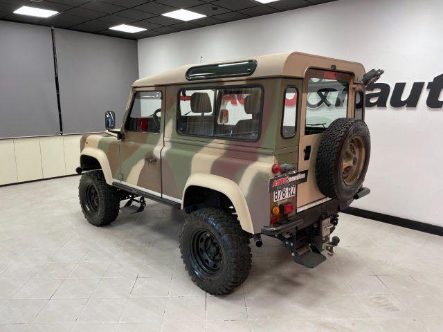 LAND ROVER Defender DEFENDER 90 2.0 FAM COUNTY SW