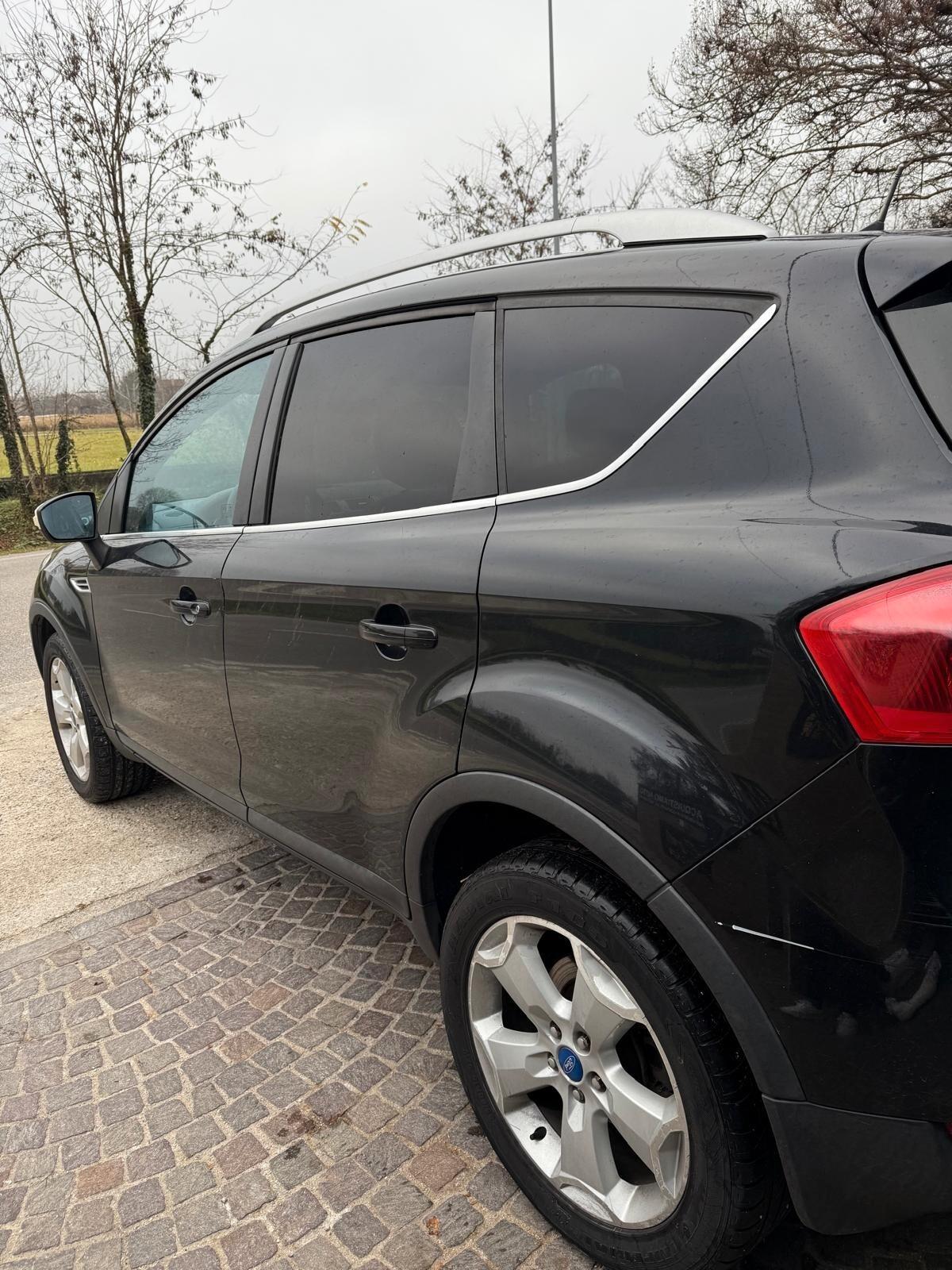 Ford Kuga 2.0 TDCi 136 CV 4WD Titanium DPF